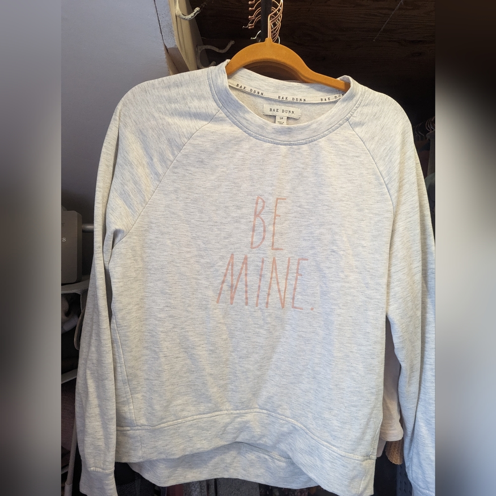 Rae Dunn sweat shirt